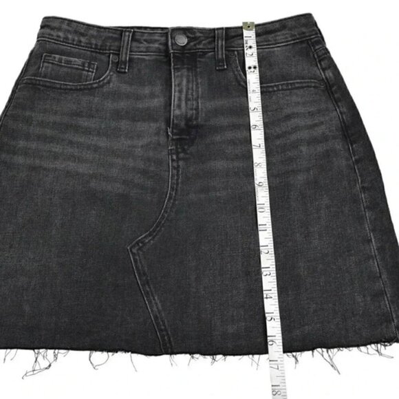 Banana Republic Denim Mini Shirt with Raw Hem Black Size 4 - Picture 11 of 11